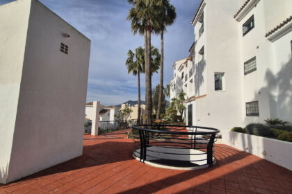 5f1815d4233b3730a360f07b7b28008b - 42