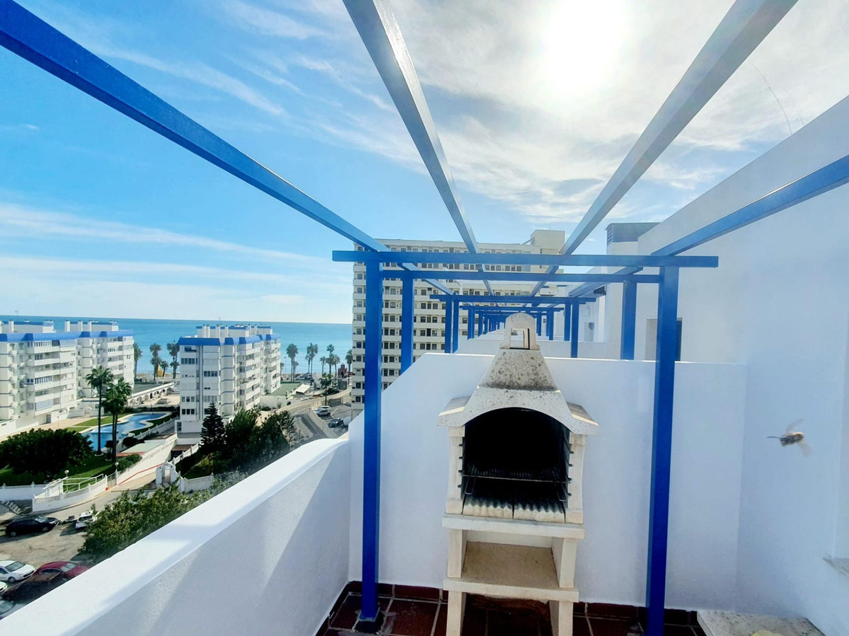 5f6d67df6d2b8f7f65f03fe3ccfd3b91 - 17