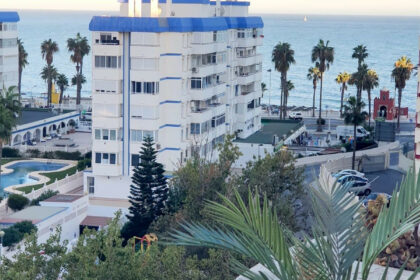 5f6d67df6d2b8f7f65f03fe3ccfd3b91 - 20