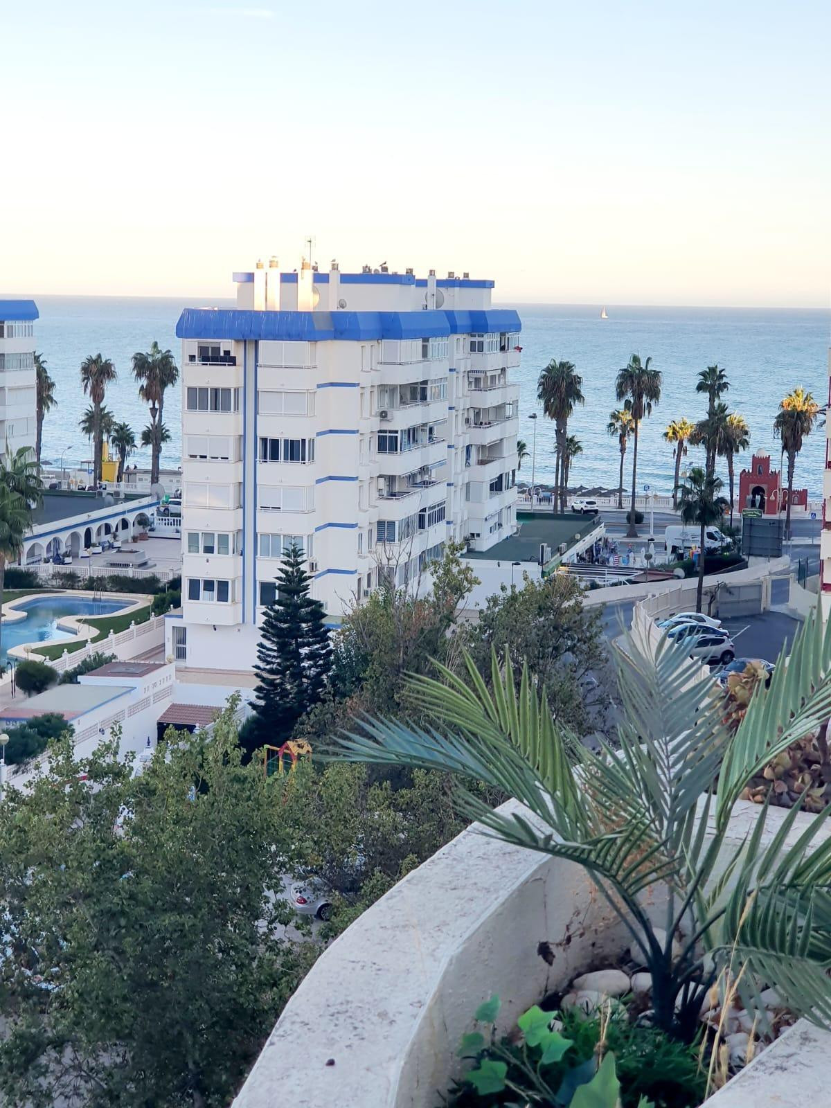 5f6d67df6d2b8f7f65f03fe3ccfd3b91 - 20