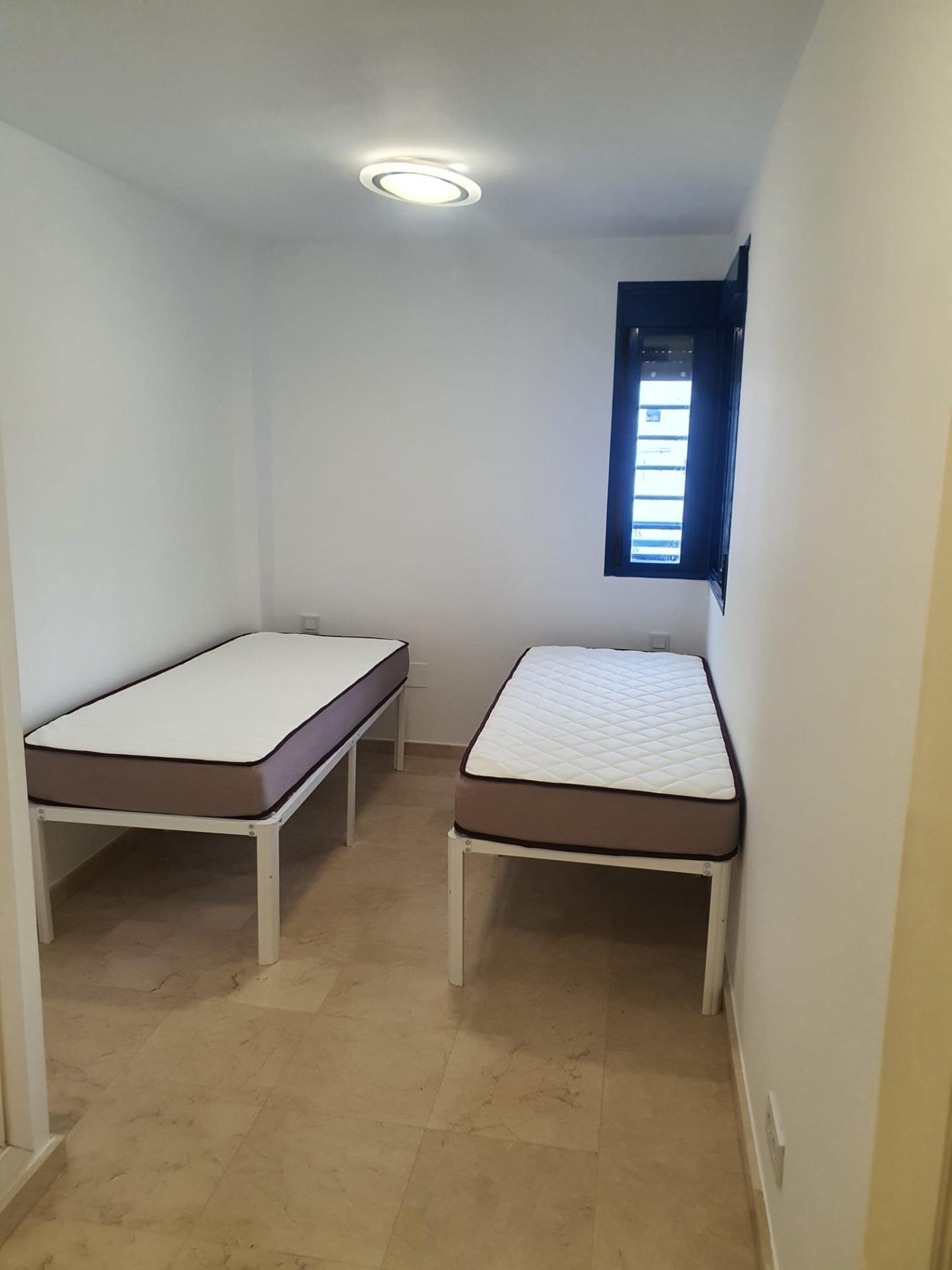 5f6d67df6d2b8f7f65f03fe3ccfd3b91 - 7