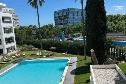 5f8cd65ac9c23e7413f17b7b12febfdf - 1