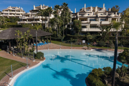 61b35992056058475afd655c2b21a0cf - 10