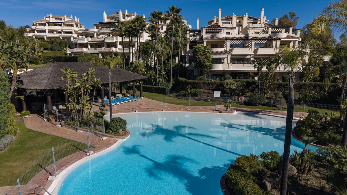 61b35992056058475afd655c2b21a0cf - 10