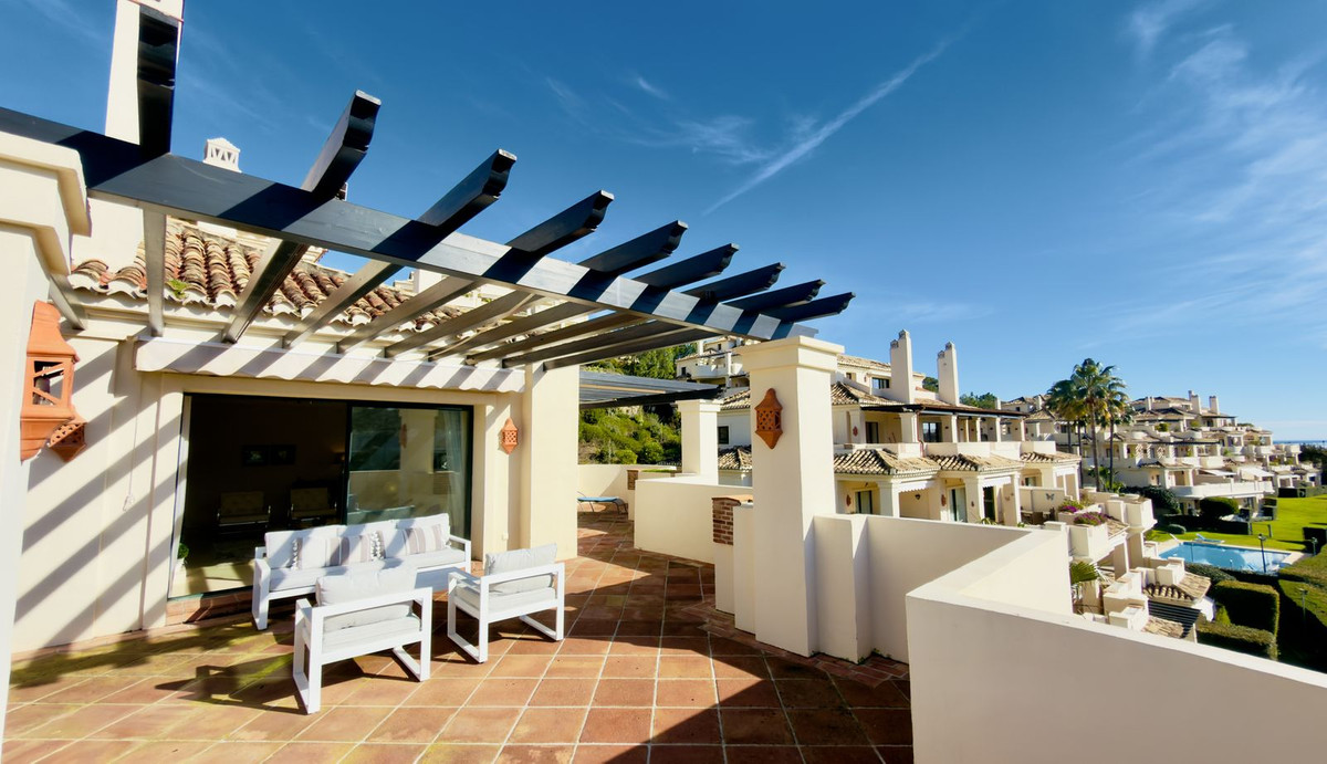 61b35992056058475afd655c2b21a0cf - 13