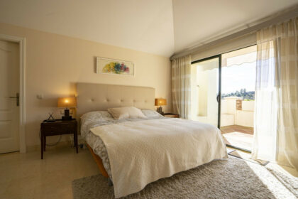 61b35992056058475afd655c2b21a0cf - 19