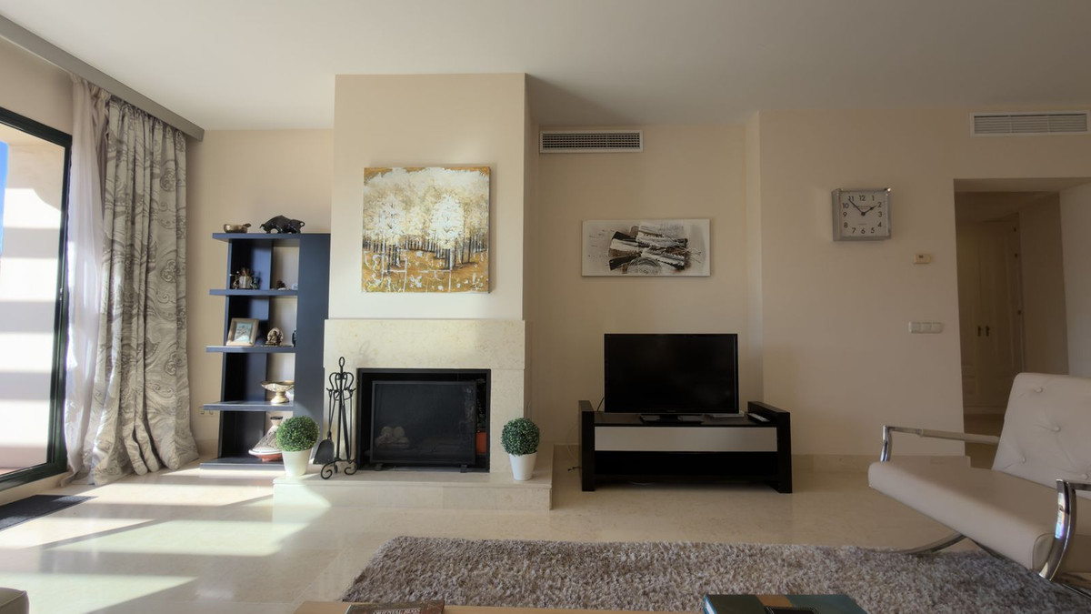 61b35992056058475afd655c2b21a0cf - 2