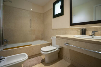 61b35992056058475afd655c2b21a0cf - 23