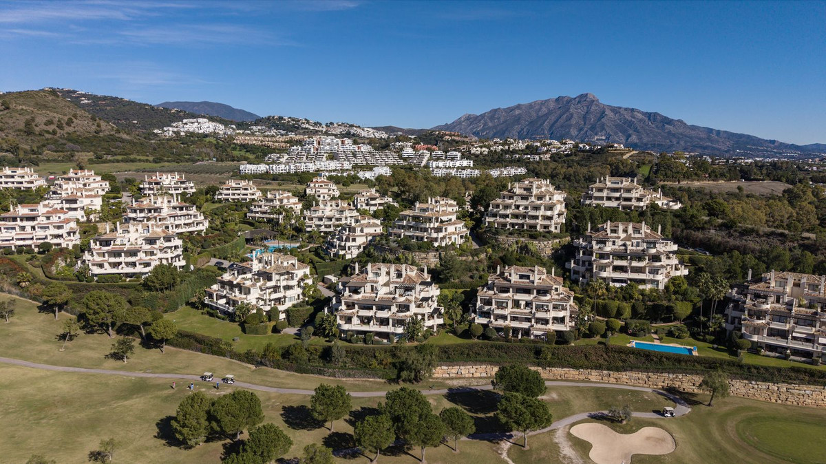 61b35992056058475afd655c2b21a0cf - 30