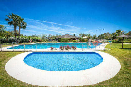 63ae3677e158be3233c42267c4bc32bb - 31