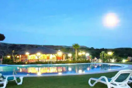 63ae3677e158be3233c42267c4bc32bb - 53