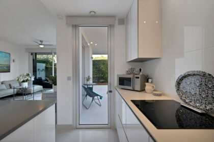 648ee2b4f250c2c63df690858c8555b5 - 12