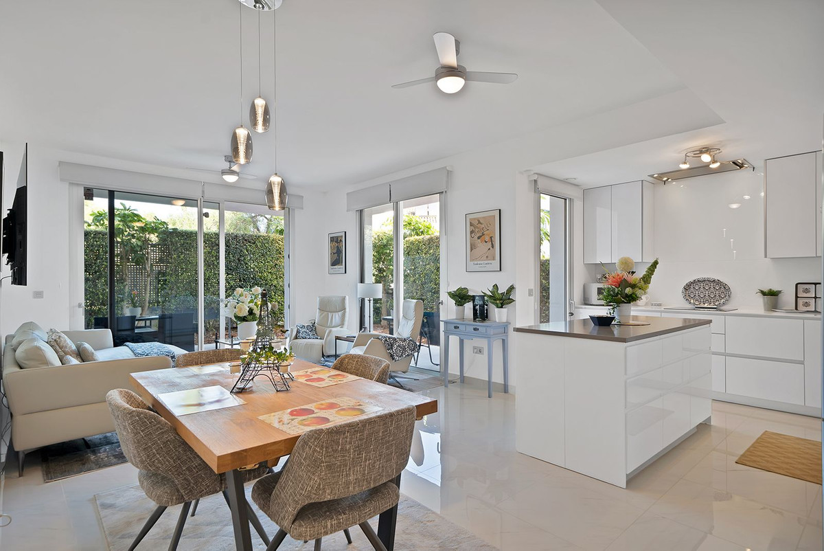 648ee2b4f250c2c63df690858c8555b5 - 14