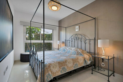 648ee2b4f250c2c63df690858c8555b5 - 15