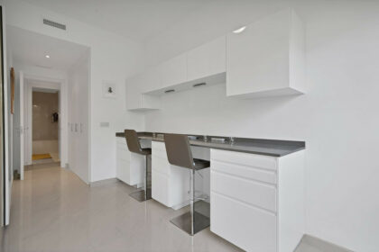 648ee2b4f250c2c63df690858c8555b5 - 17