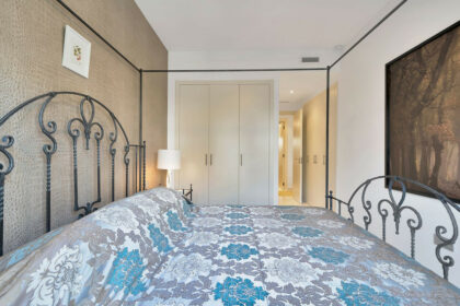 648ee2b4f250c2c63df690858c8555b5 - 20