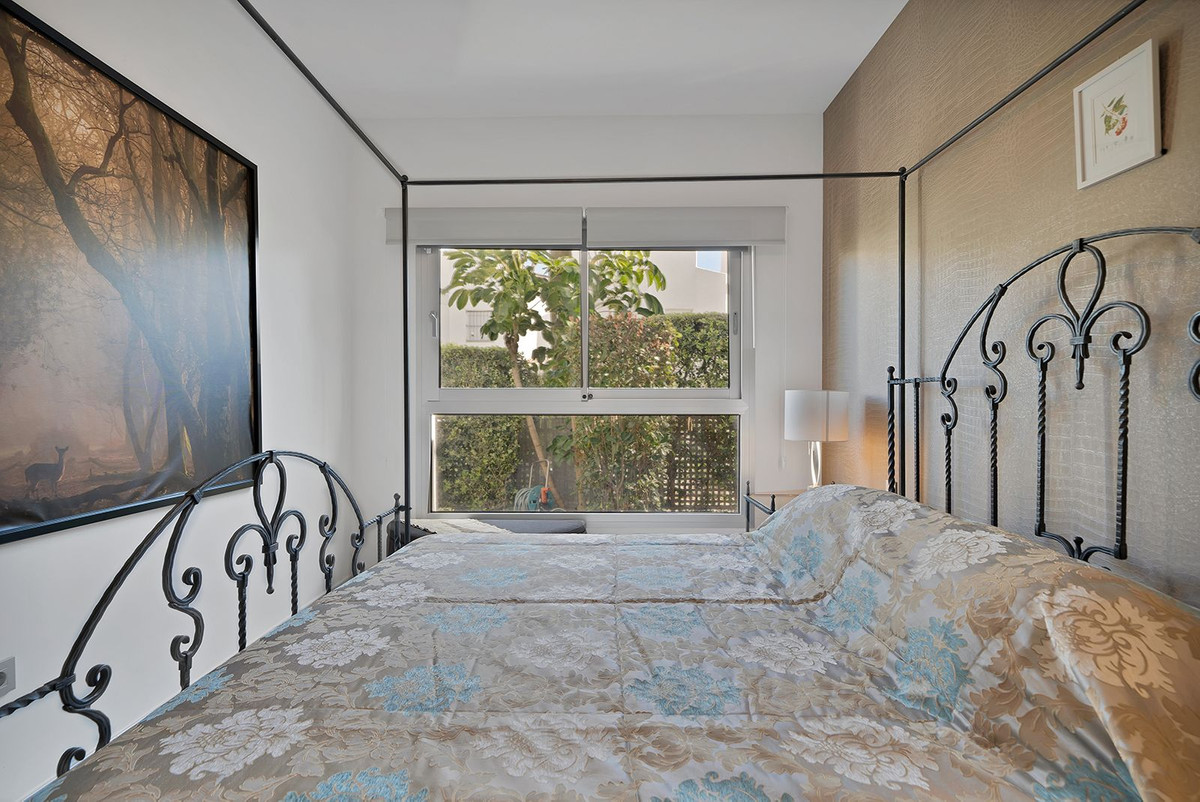 648ee2b4f250c2c63df690858c8555b5 - 21