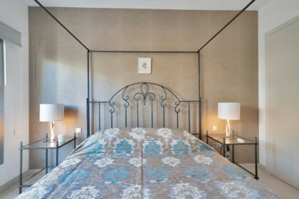 648ee2b4f250c2c63df690858c8555b5 - 22