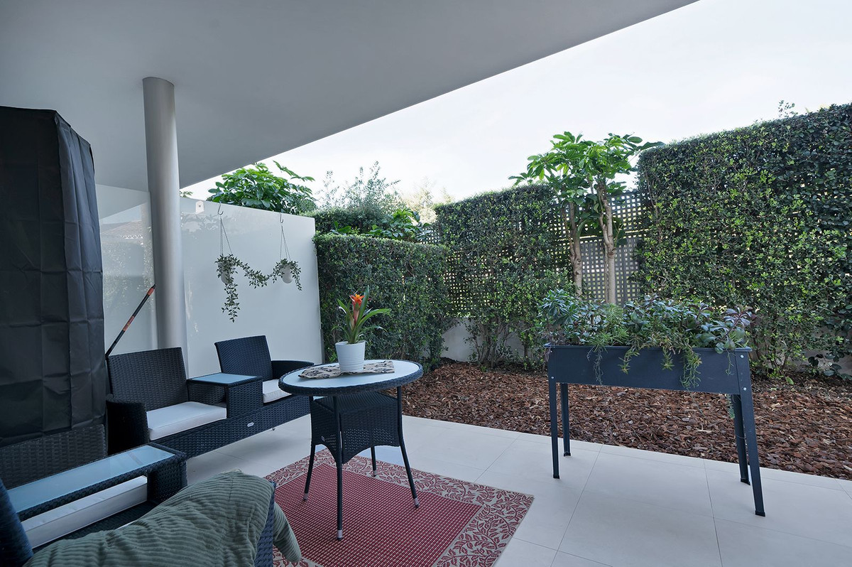 648ee2b4f250c2c63df690858c8555b5 - 35