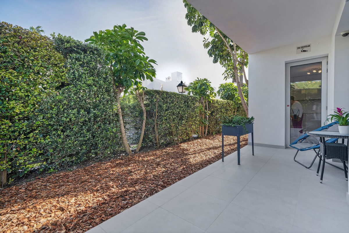 648ee2b4f250c2c63df690858c8555b5 - 37