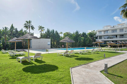 648ee2b4f250c2c63df690858c8555b5 - 42