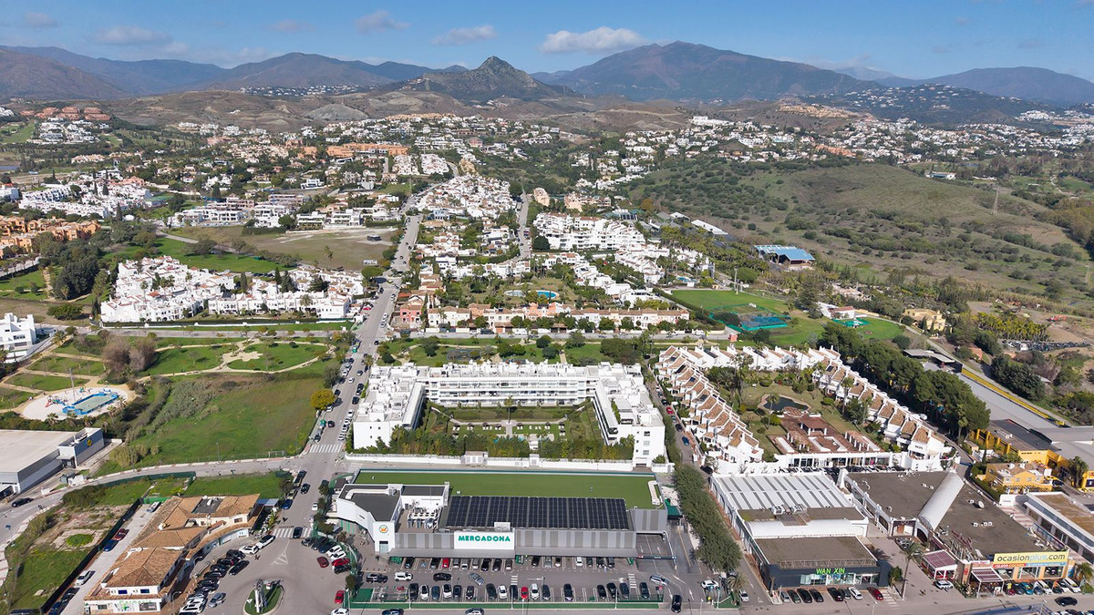 648ee2b4f250c2c63df690858c8555b5 - 44