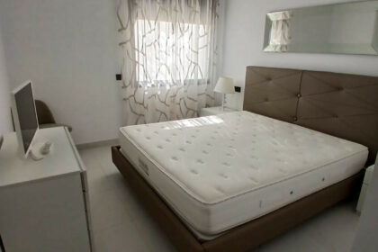 64b15a022e84e127b3c42a72da8ec6d6 - 12