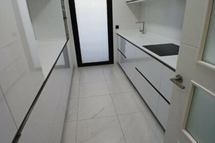 64b15a022e84e127b3c42a72da8ec6d6 - 15