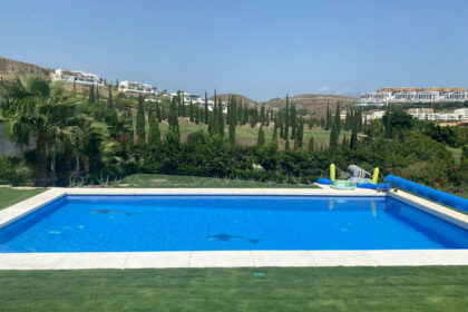 64b1a579a6d307aaddd9e30bacd30d8b - 2