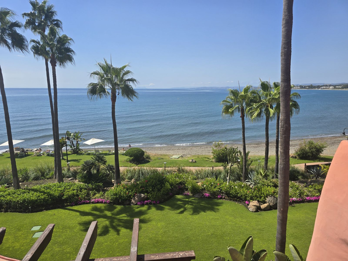 64b8ab68ddbc8f95ceb4772cf832d42b - 1