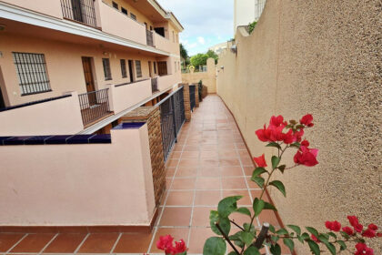 64da464de244701efe7dbd1fab0dcb74 - 30