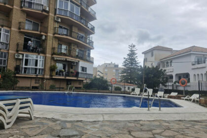 66afc80e06d0b2dedda8bd017fe46cb2 - 15