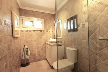 67771bfd3450867c43baaa0882b6bbd5 - 18