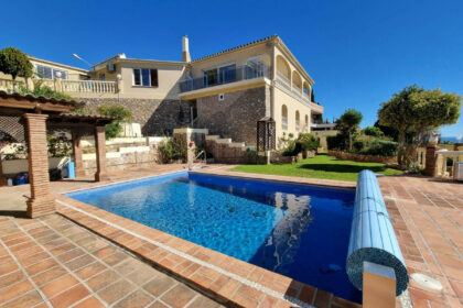 67771bfd3450867c43baaa0882b6bbd5 - 2