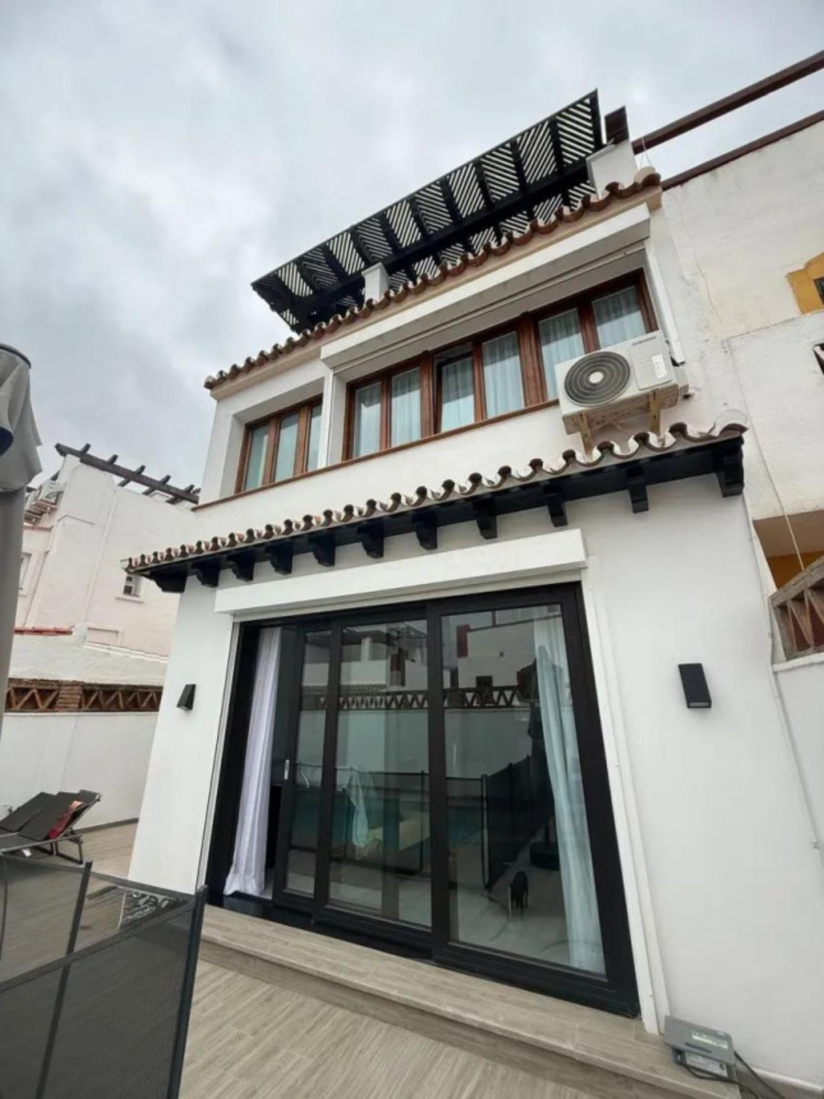 67bfbbcd8534ffcde540968c11414cd5 - 2