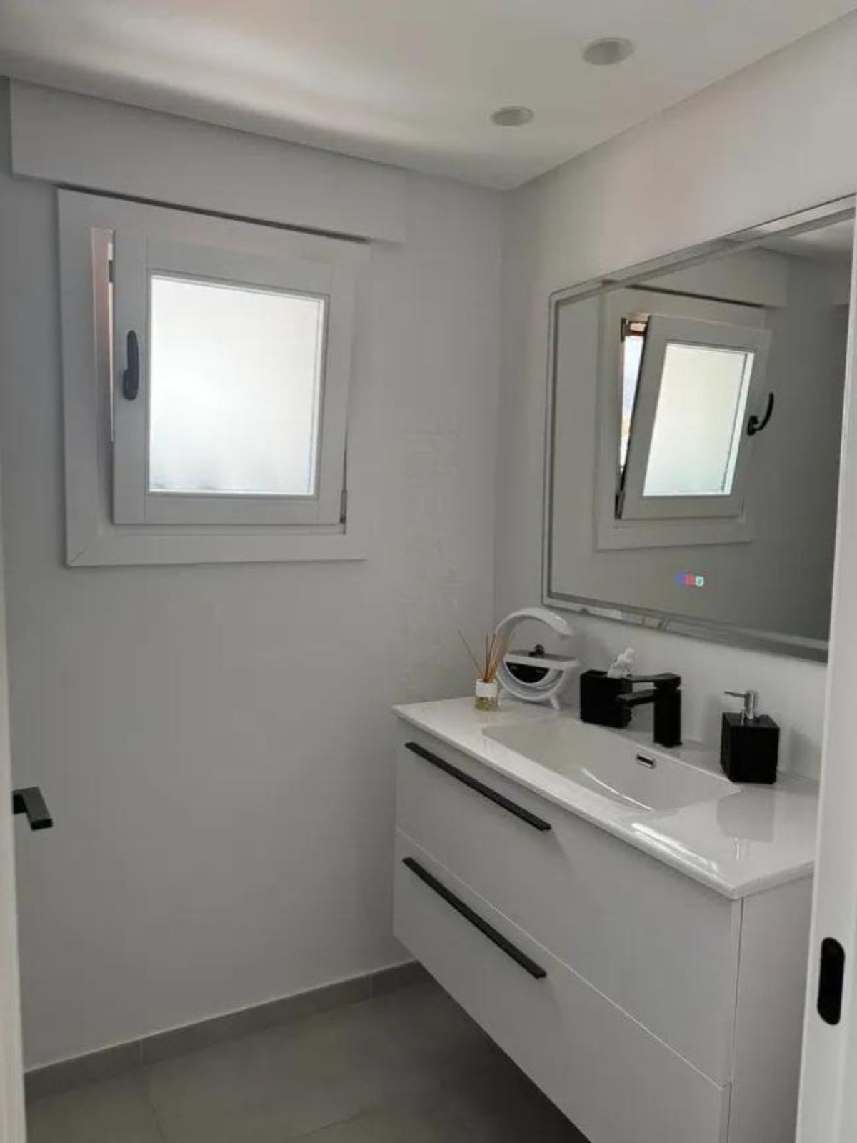 67bfbbcd8534ffcde540968c11414cd5 - 21