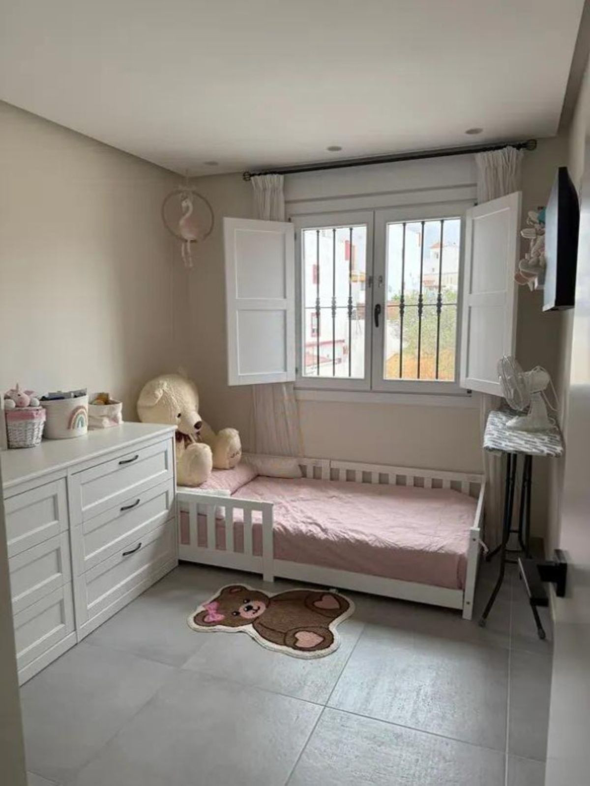 67bfbbcd8534ffcde540968c11414cd5 - 28