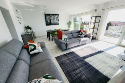 67c5b0f7582f34a3d91d5e4dd9484d54 - 16