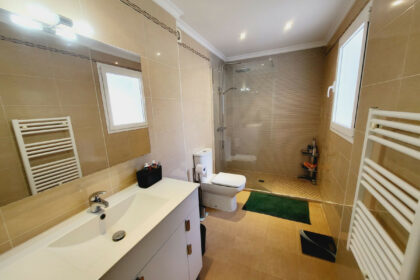 67c5b0f7582f34a3d91d5e4dd9484d54 - 27