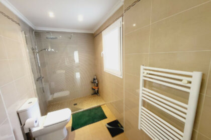 67c5b0f7582f34a3d91d5e4dd9484d54 - 28