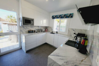 67c5b0f7582f34a3d91d5e4dd9484d54 - 4