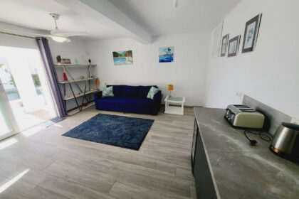 67c5b0f7582f34a3d91d5e4dd9484d54 - 50