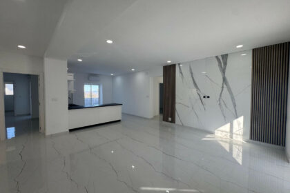 687b169edb88a05f7ed73e4b3fba5753 - 1