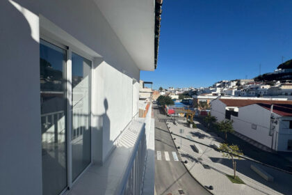 687b169edb88a05f7ed73e4b3fba5753 - 13