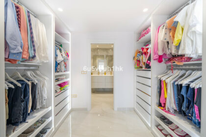 68832dbd4879062412c6f3b7022b3eb1 - 11