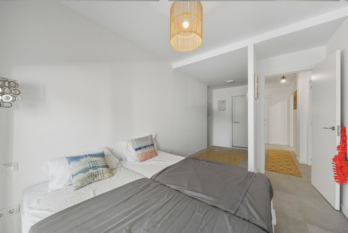 68e5783d22e9ef9640a70654abf3413a - 8