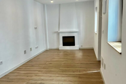 693670a82d48db16b8b0373b9c23bb2b - 12