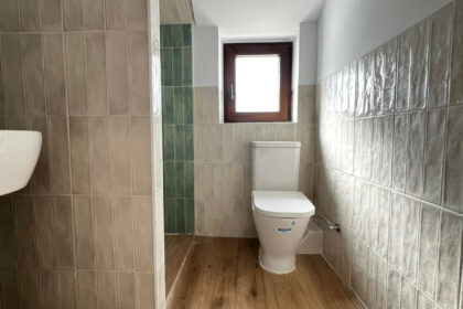 693670a82d48db16b8b0373b9c23bb2b - 9