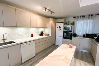 69609c65c2e3d2f7208f8976fa20b562 - 8