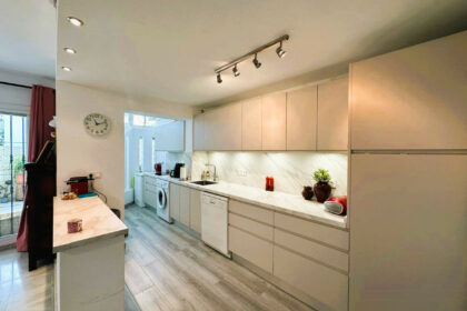 69609c65c2e3d2f7208f8976fa20b562 - 9